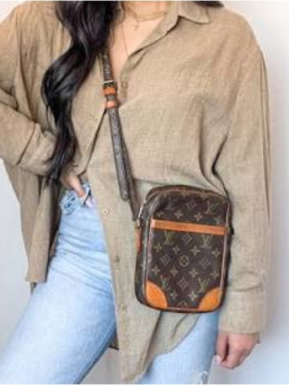 Louis Vuitton Crossbody Authentic Vintage Classic Monogram Canvas Danube Model